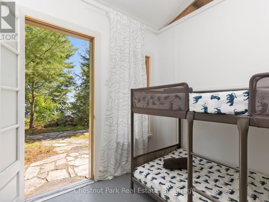 29 Island 26Lm, Lake Muskoka