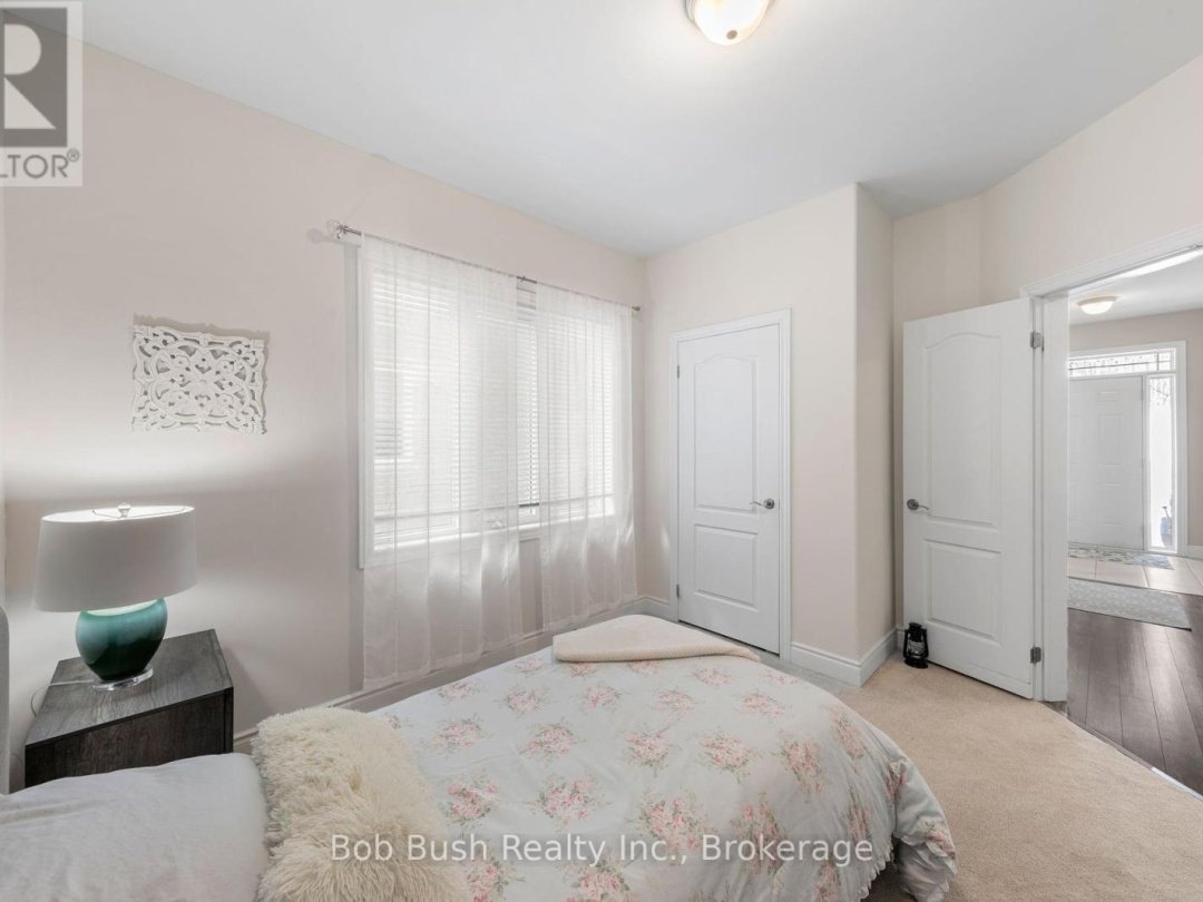 3067 Monarch Drive, Orillia
