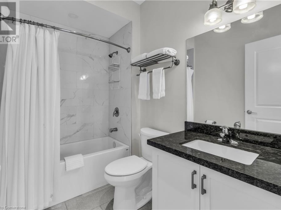 1869 Muskoka 118 Road Unit# Btw 201, Lake Muskoka