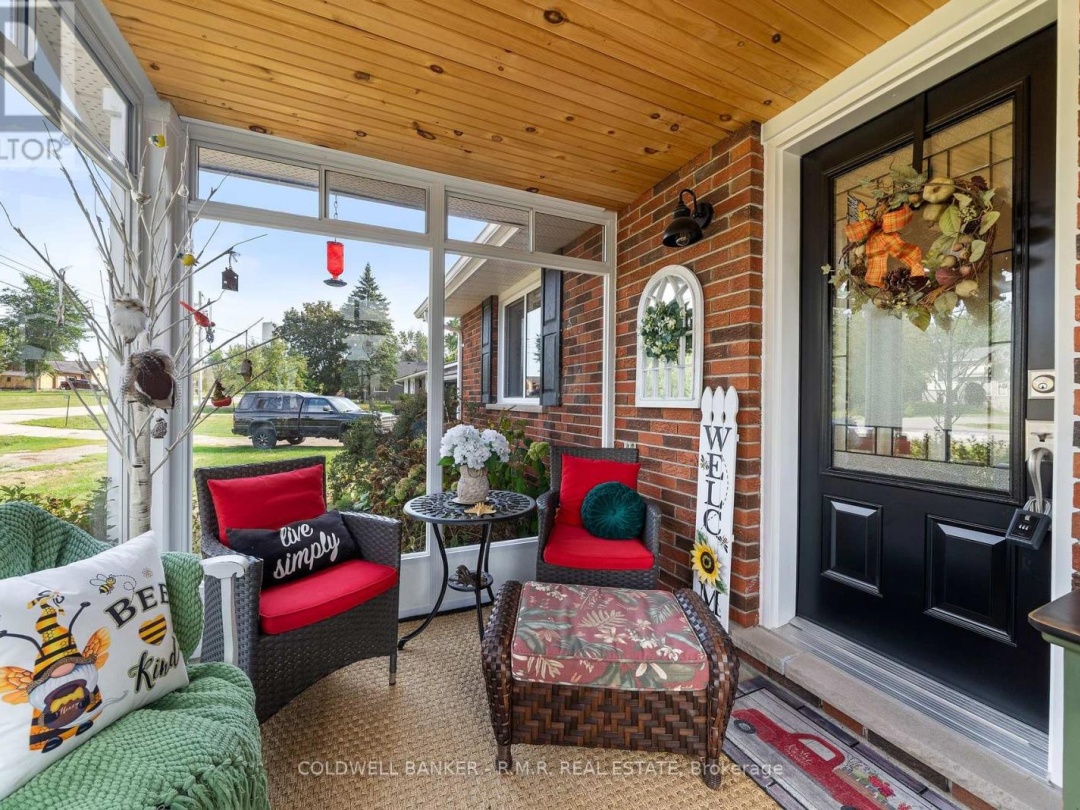 2850 PERRY AVENUE, 