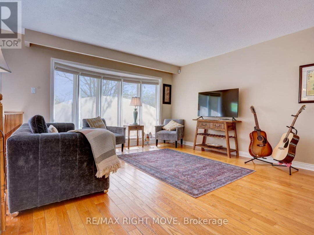 363 TALLWOOD DRIVE, 