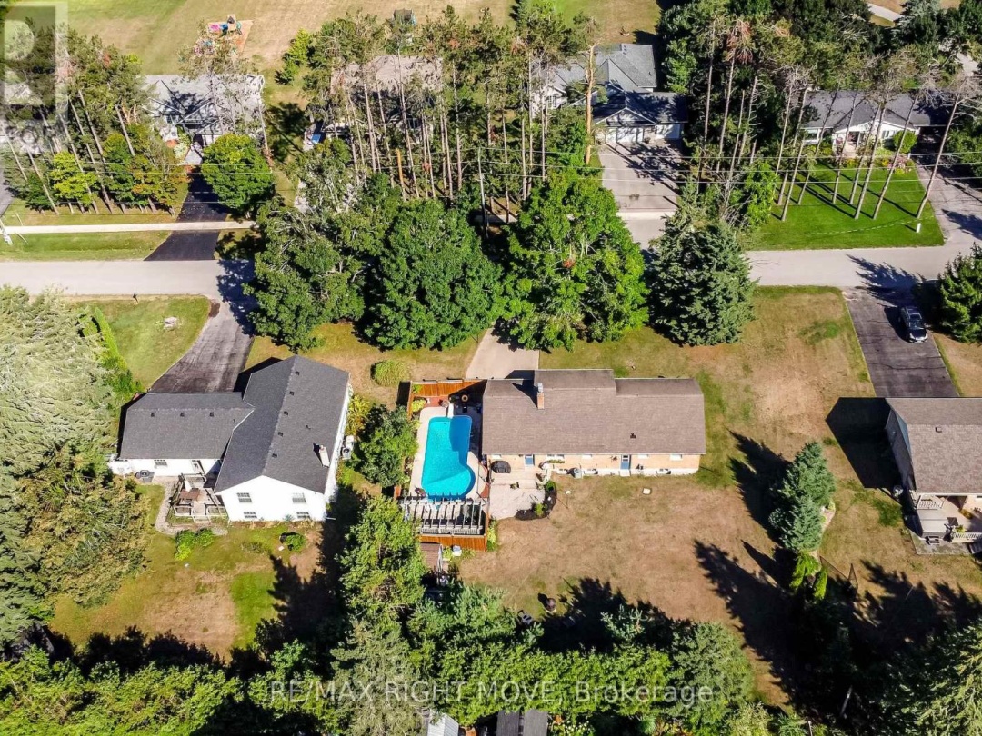 2009 MARCHMONT ROAD, 