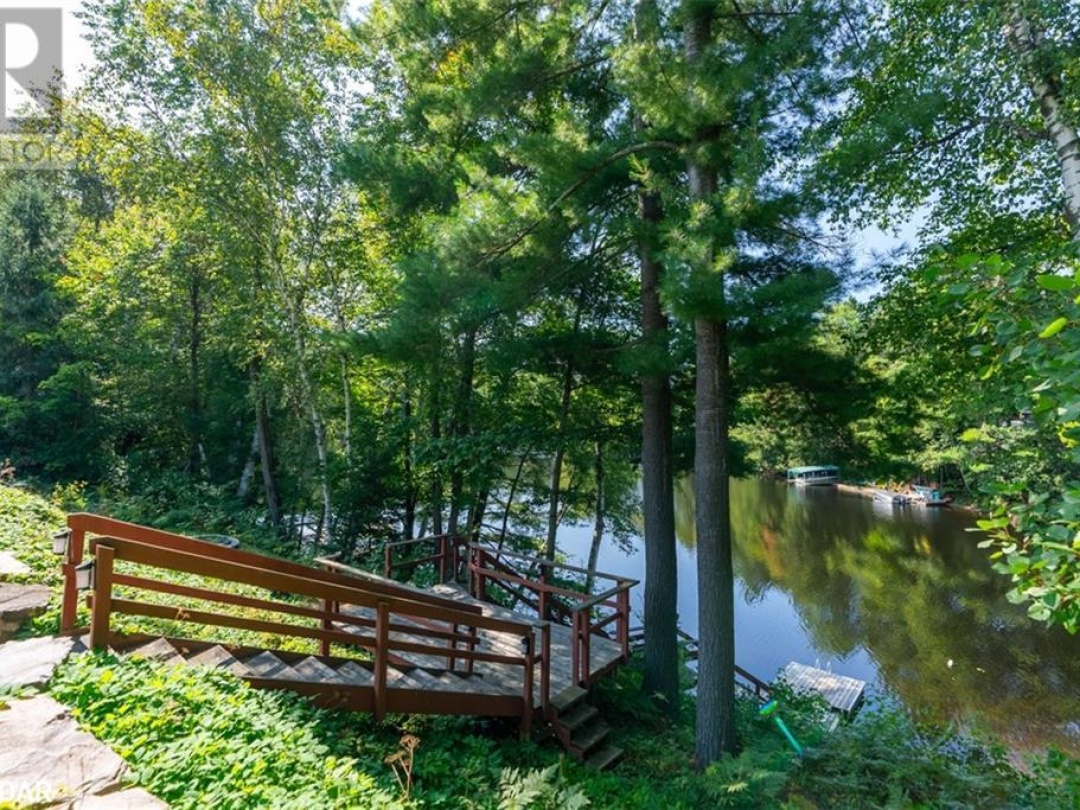 443 By Lock Acres Road, Muskoka River
