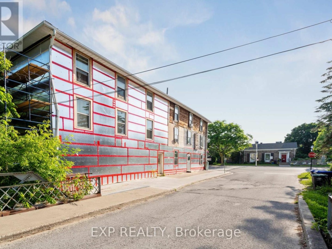 28 COLDWATER ROAD W, 