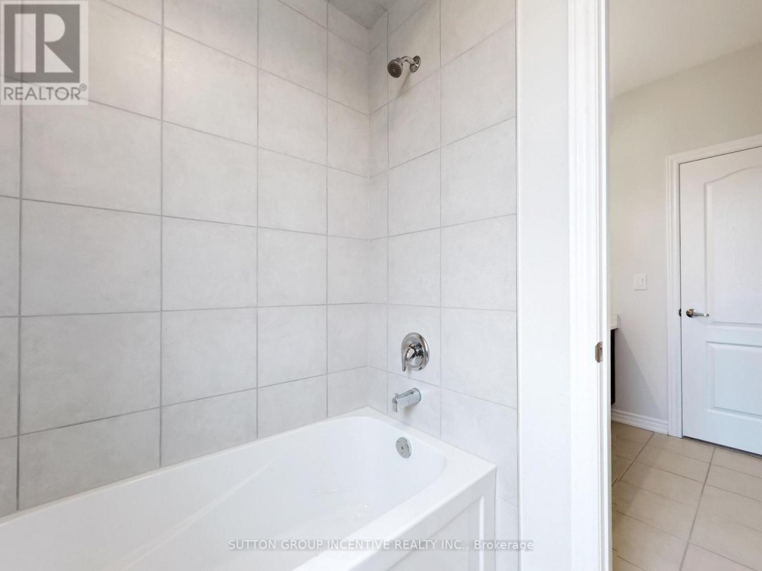 2964 Monarch Drive, Orillia