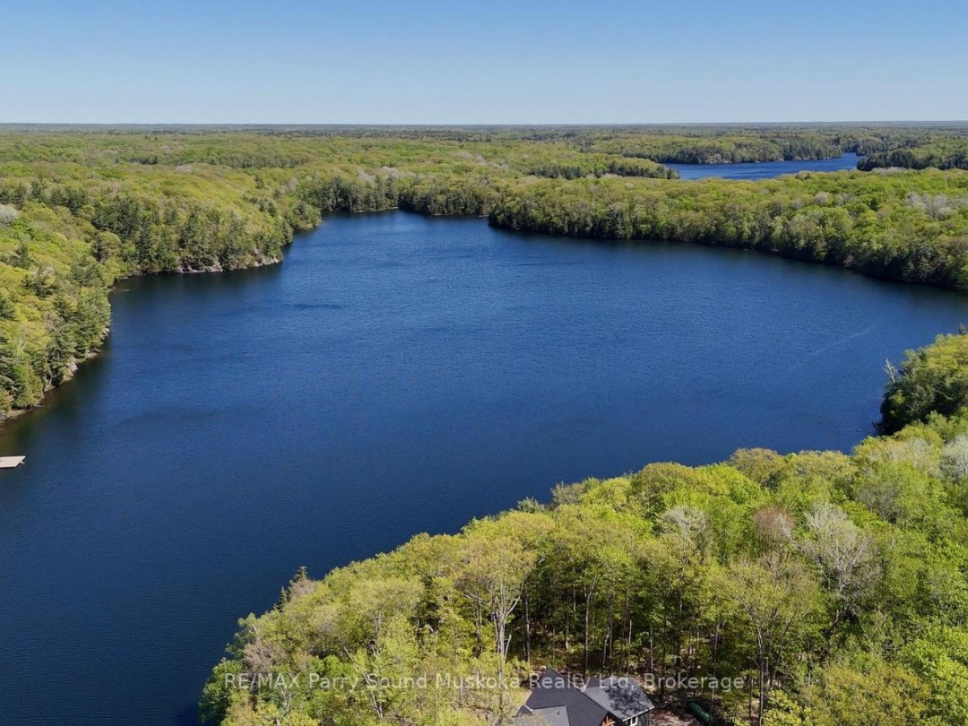 20 ZHAAWASHKWAA MIIKA ROAD, Clear Lake