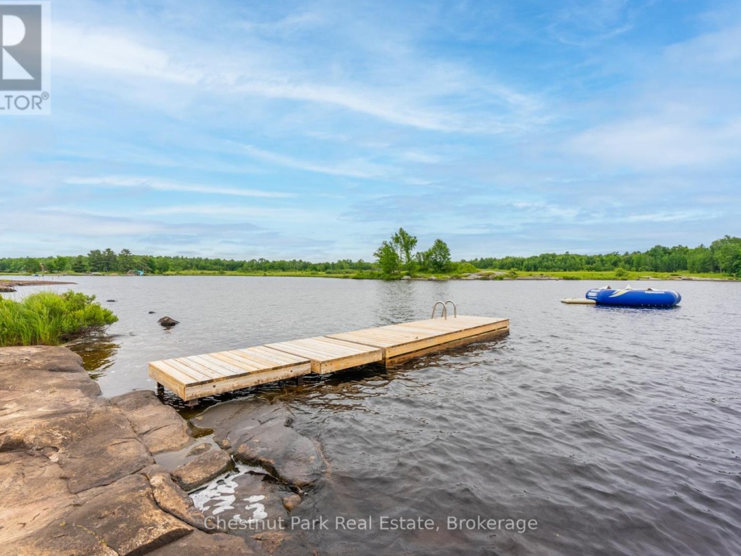 1594 Doe Lake Road, Doe Lake