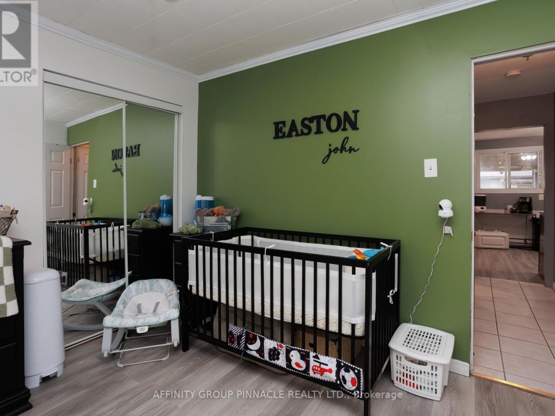 828 NORTHLINE ROAD, 
