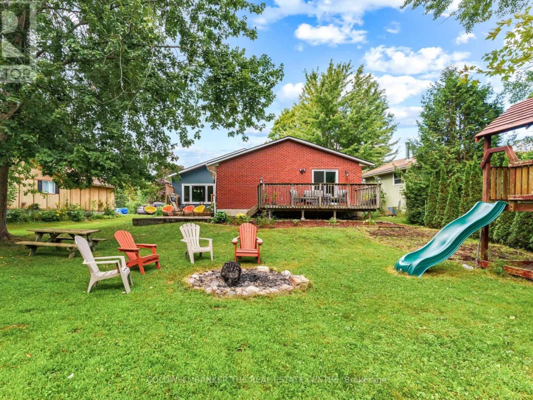 2656 WESTSHORE CRESCENT, 
