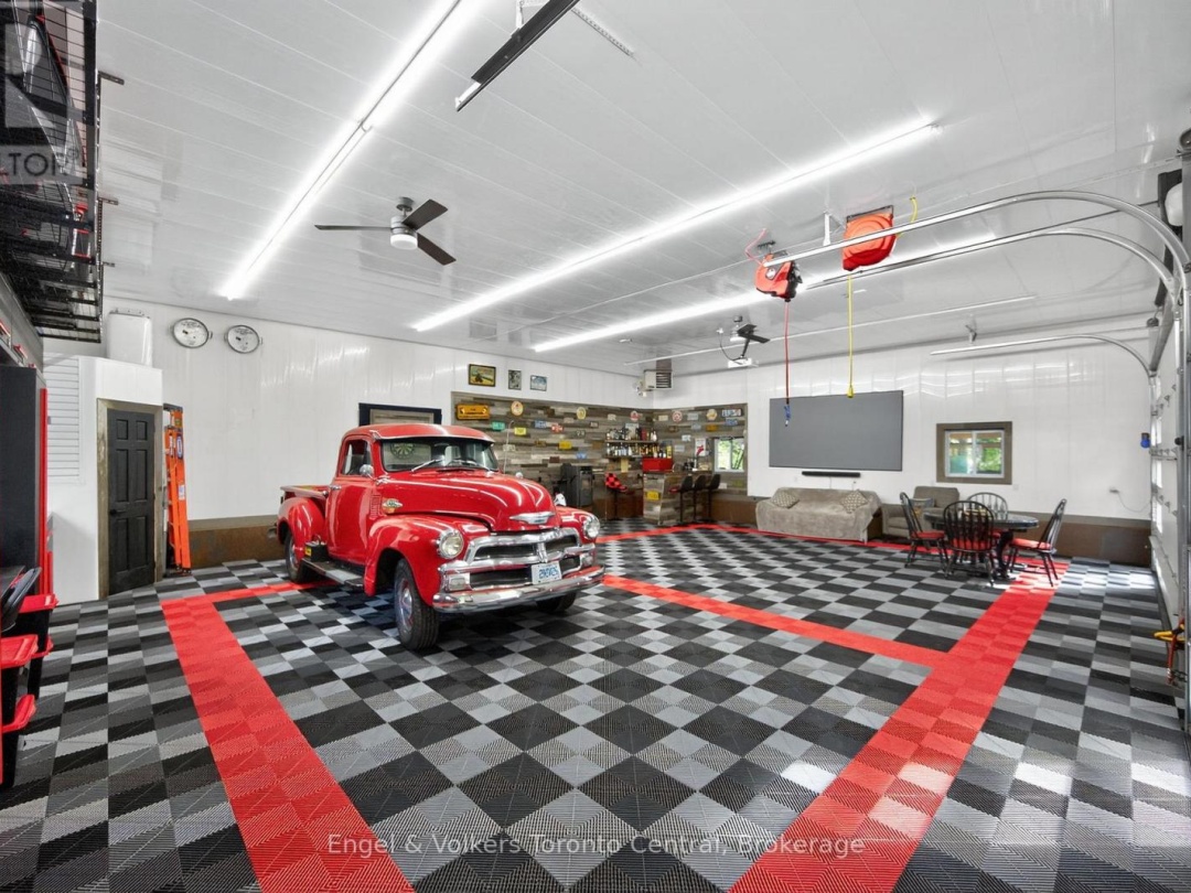 1042 AMANDA LN - 1750 FRANK COOPER TRAIL, 