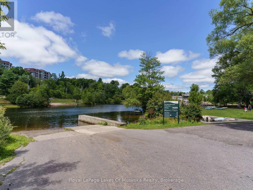 10 - 142 ECCLESTONE DRIVE, Muskoka River