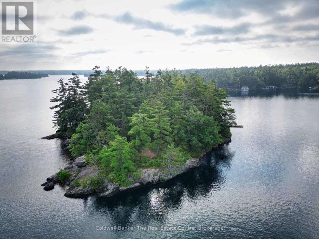 1 ISLAND 3LM ISLAND, 