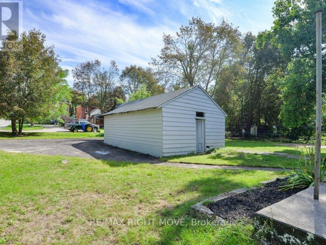 299 MARY STREET, 