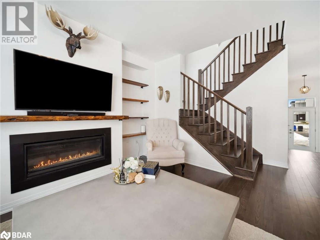 3727 Quayside Drive, Severn