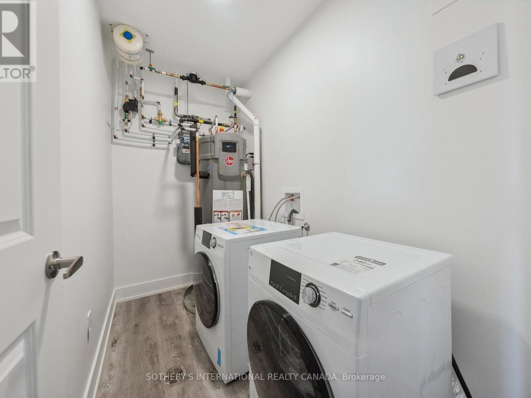 308 - 19B WEST STREET N, 