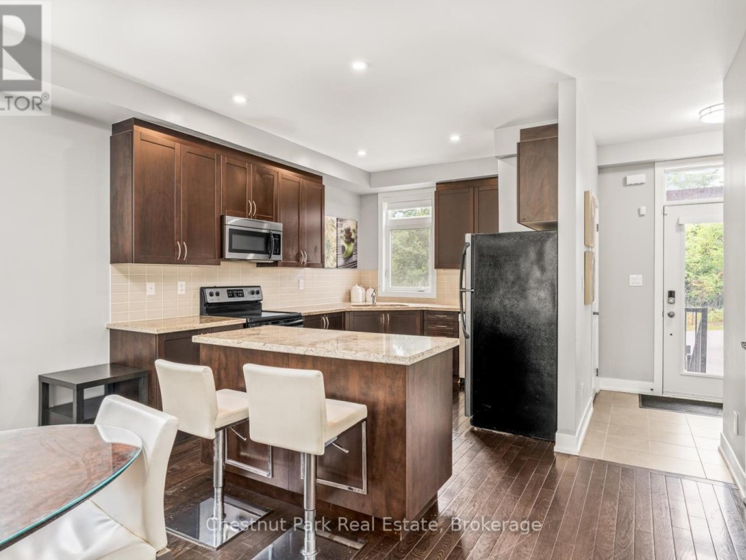 65 ROCKMOUNT CRESCENT, 