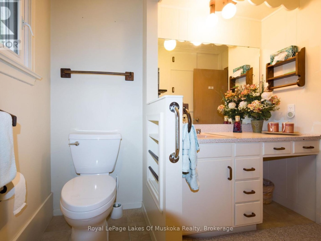 574 RAVENSCLIFFE ROAD, 