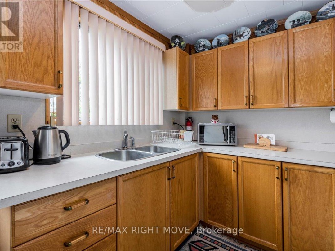 16-17 LOON LAKE ROAD, 