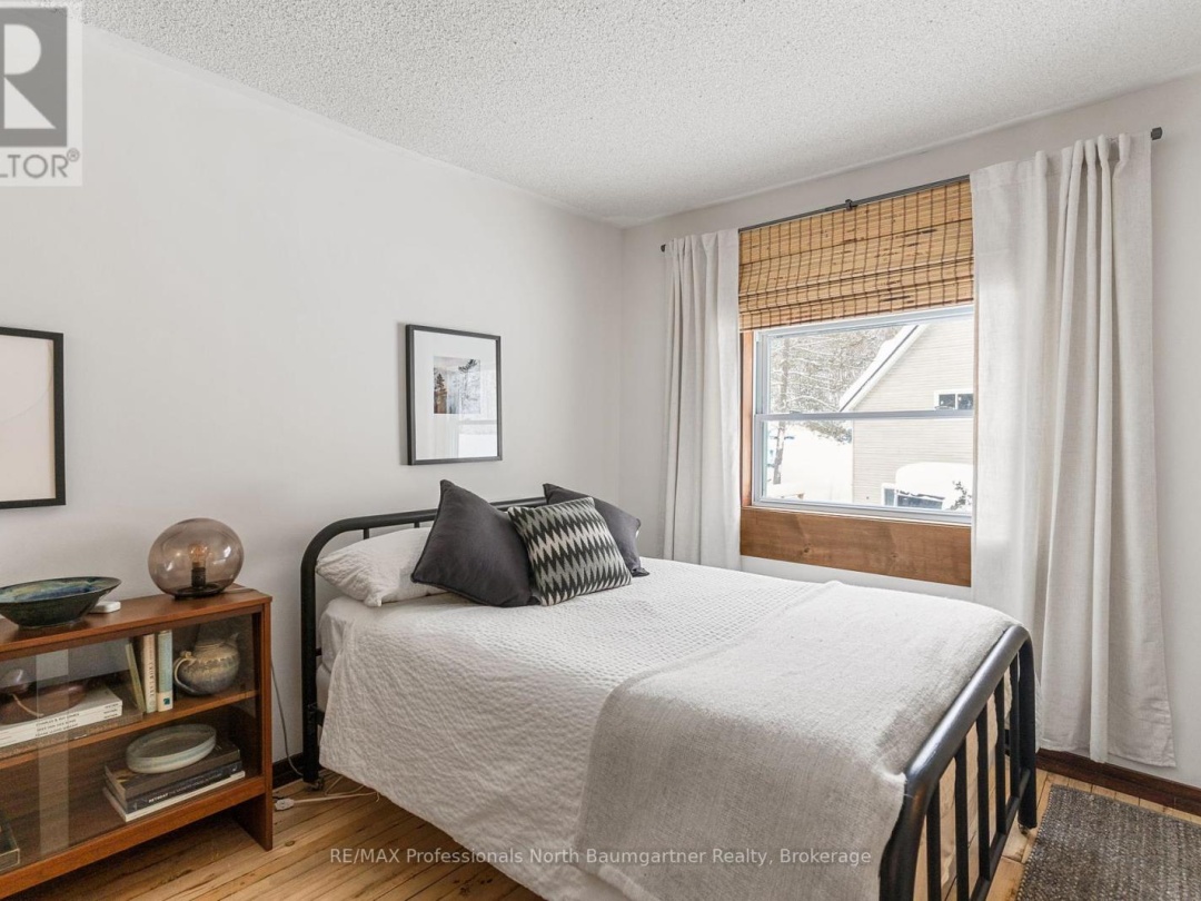 Unit 2 2029 Little Hawk Lake Road, Little Hawk Lake