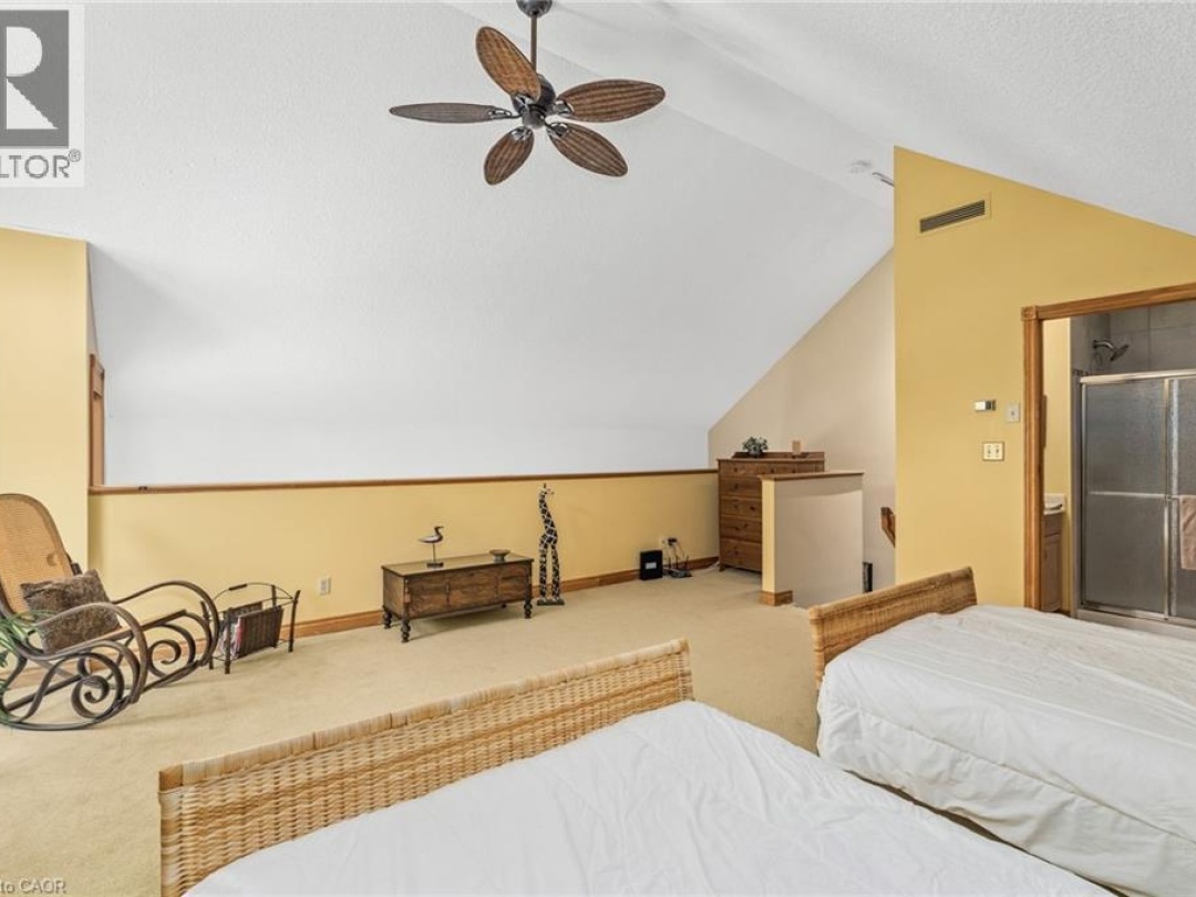 131 GRANDVIEW HILLTOP Drive Unit# 1, 