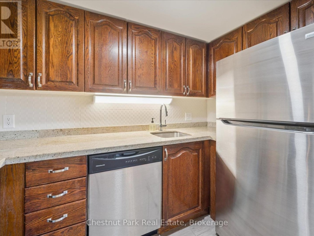 31-303 - 1235 DEERHURST DRIVE, 