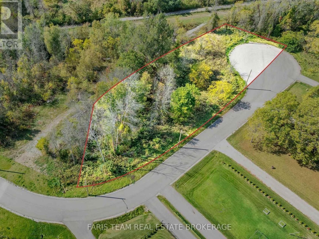 7 REINBIRD STREET W, 