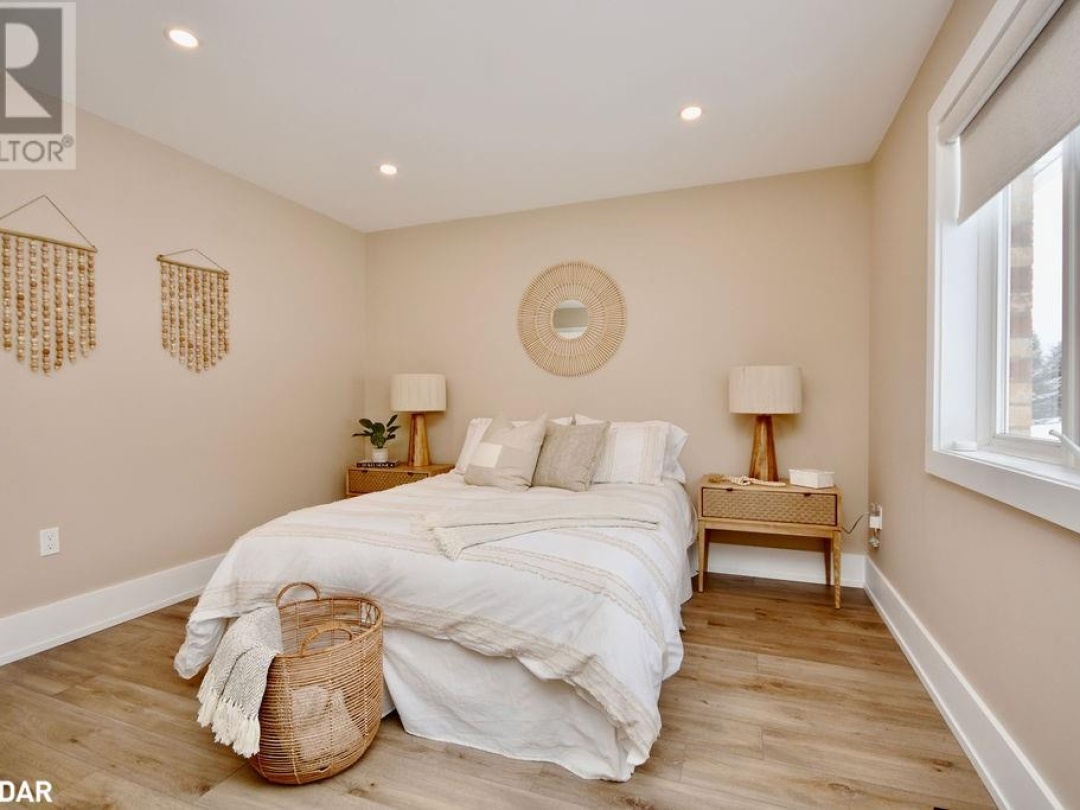 1348 Hawk Ridge Crescent, Severn