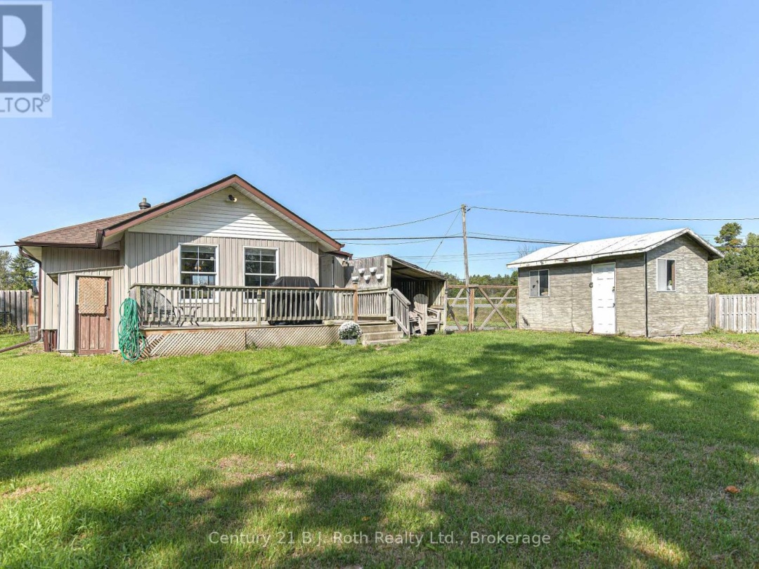 8441 11 HIGHWAY N, 