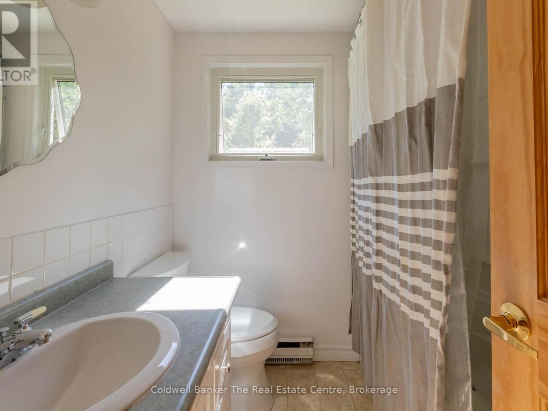 5 ANTHONY COURT, 