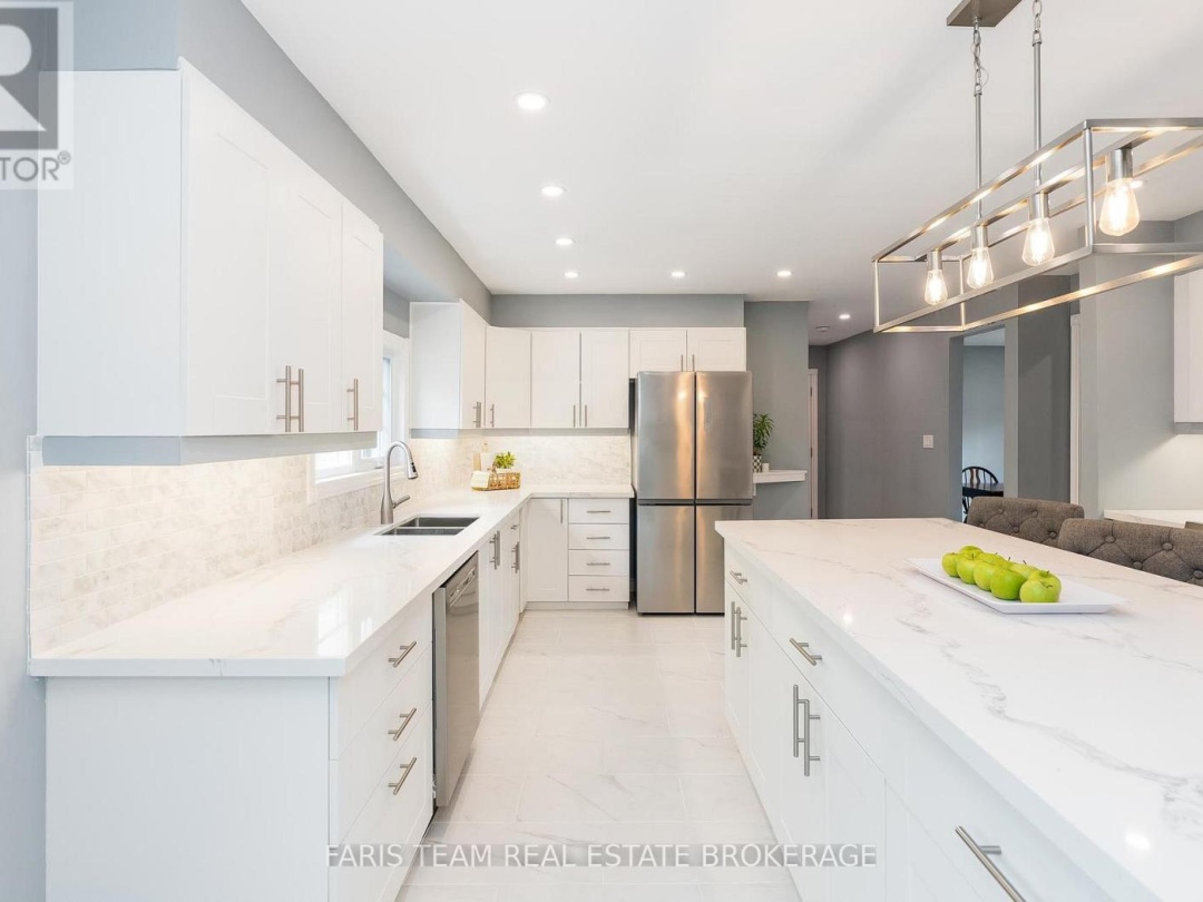 15 LANKIN AVENUE, 