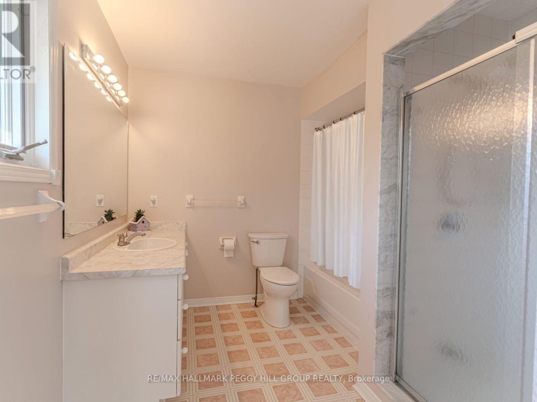 402 - 40 MUSEUM DRIVE, 