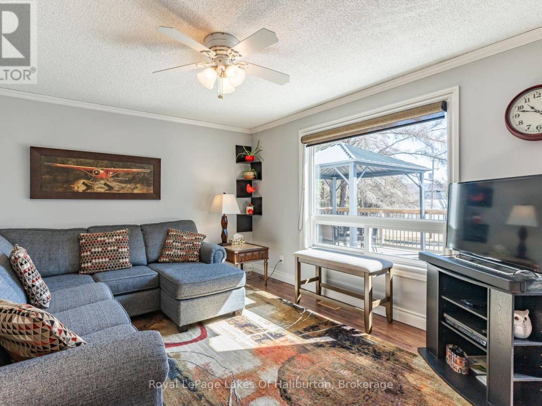 1293 Green Lake Road, Green Lake