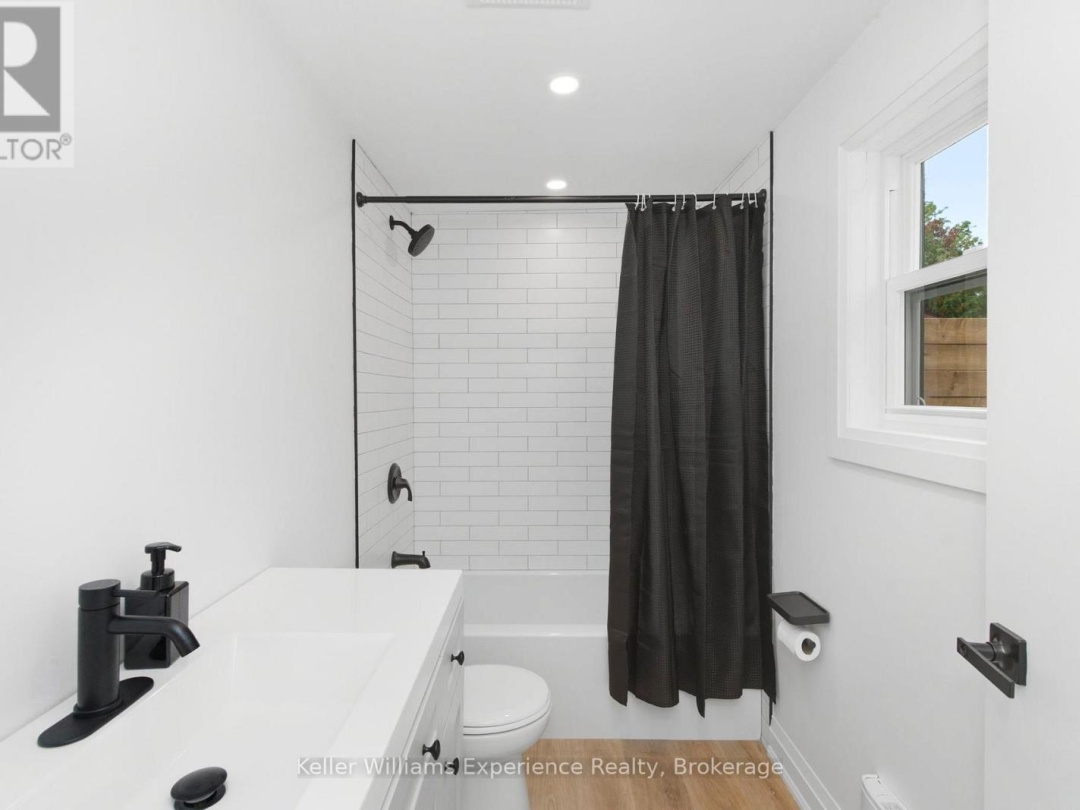 3355 MUSKOKA STREET, 
