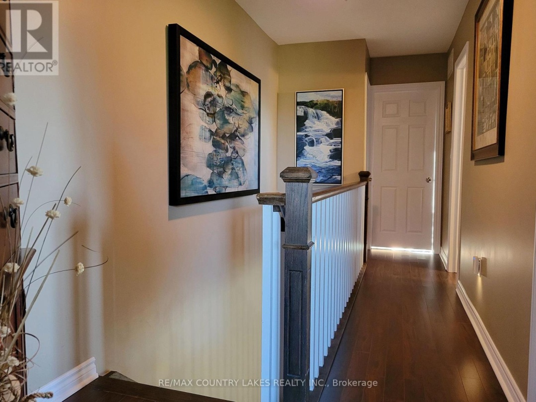 11 - 4 PARADISE BOULEVARD, 