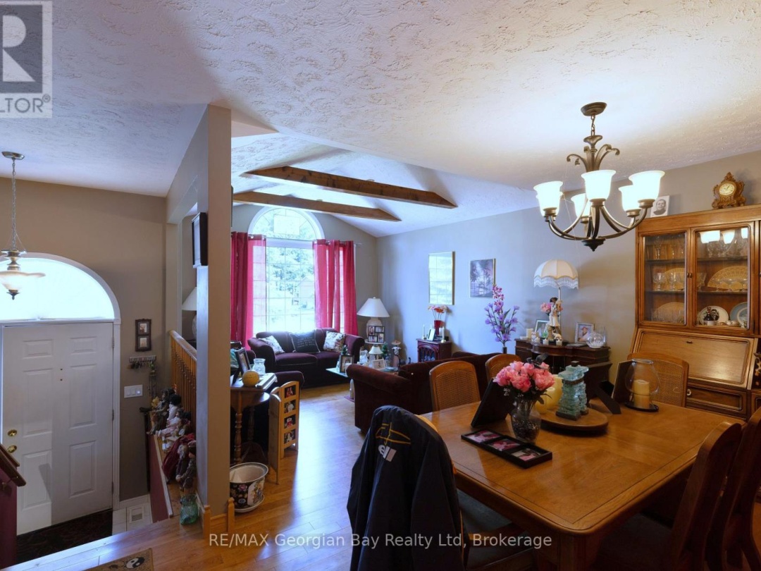 33 ANDERSON CRESCENT, 