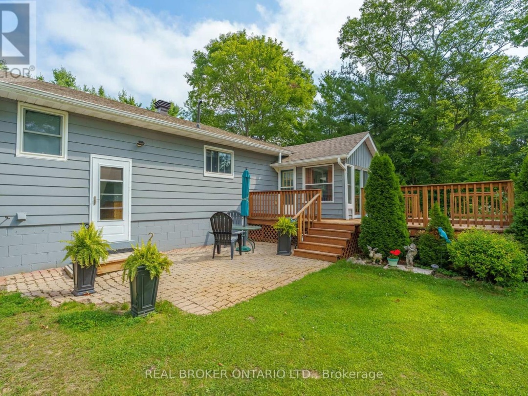 145 BLANCHARD STREET W, 