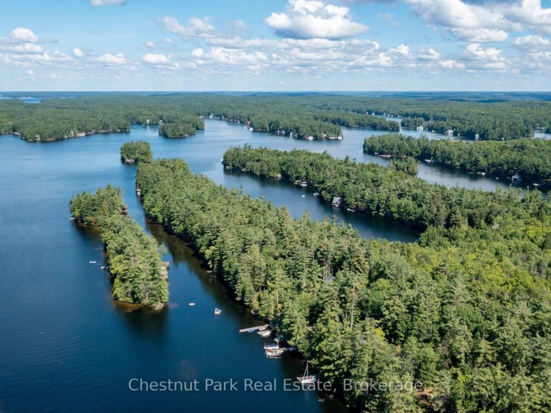 86 TAYLOR ISLAND, 
