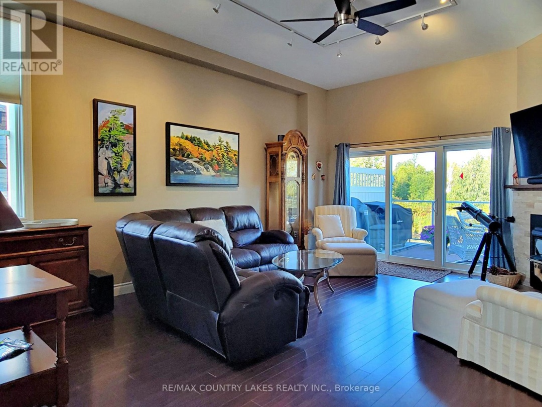 11 - 4 PARADISE BOULEVARD, 