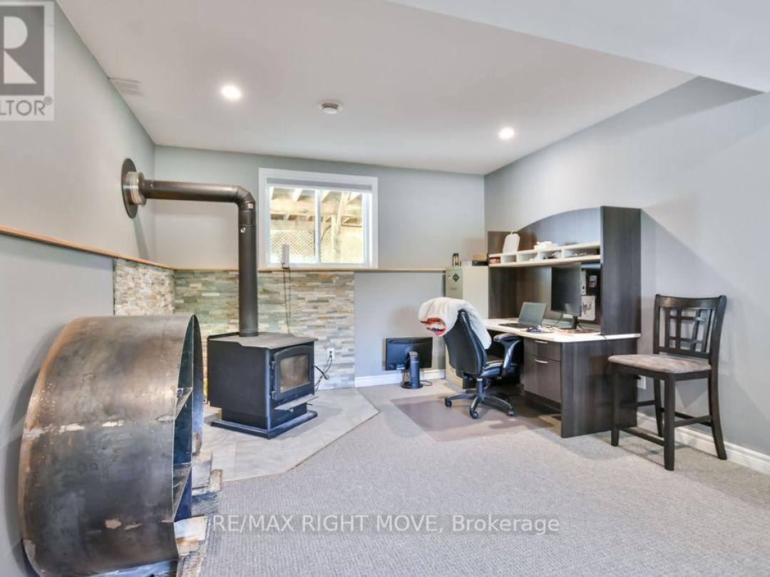 2909 FAIRGROUNDS ROAD, 