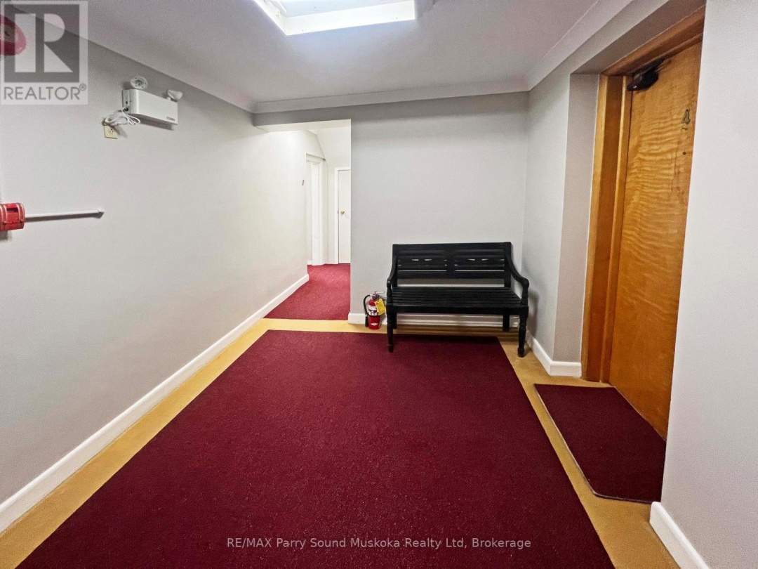 4 - 118 ISABELLA STREET, Parry Sound