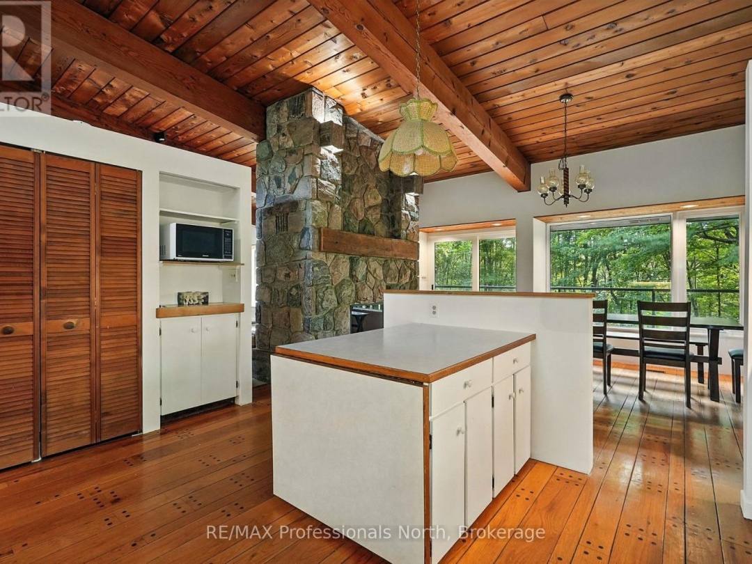 64 WOODLAND DRIVE, 