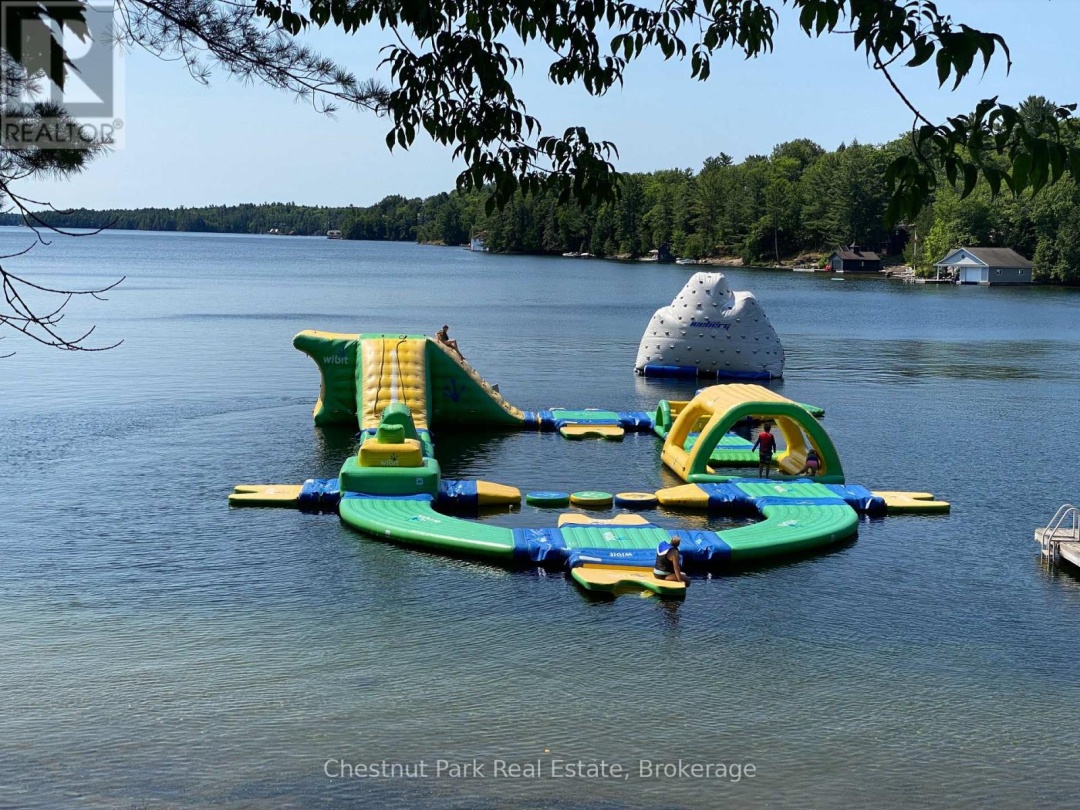 501 GLEN ABBEY WAY E, 