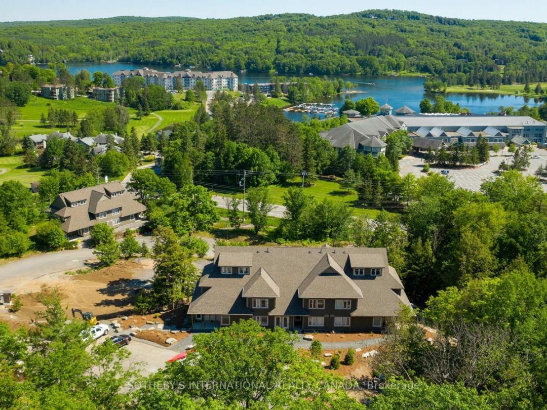 302 - 3 TREE TOPS LANE, Peninsula Lake