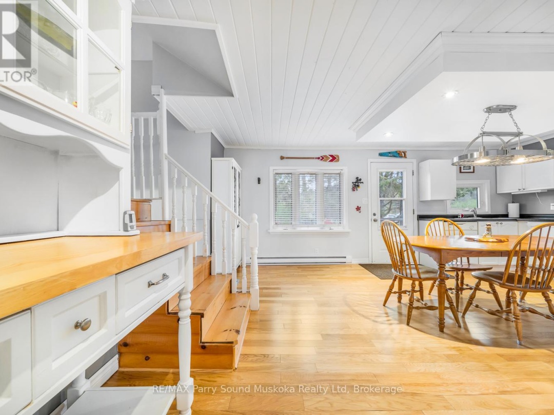 22 Dickinson Road, Manitouwabing Lake