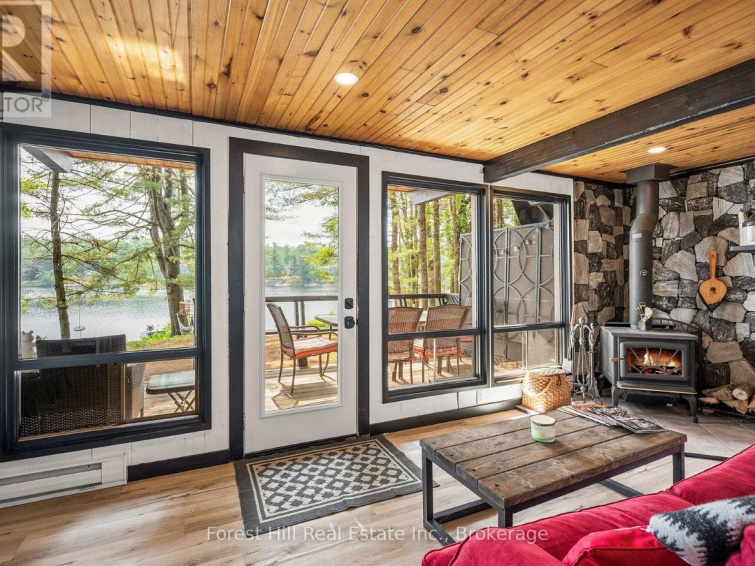 1099 BRACKEN TRAIL, 