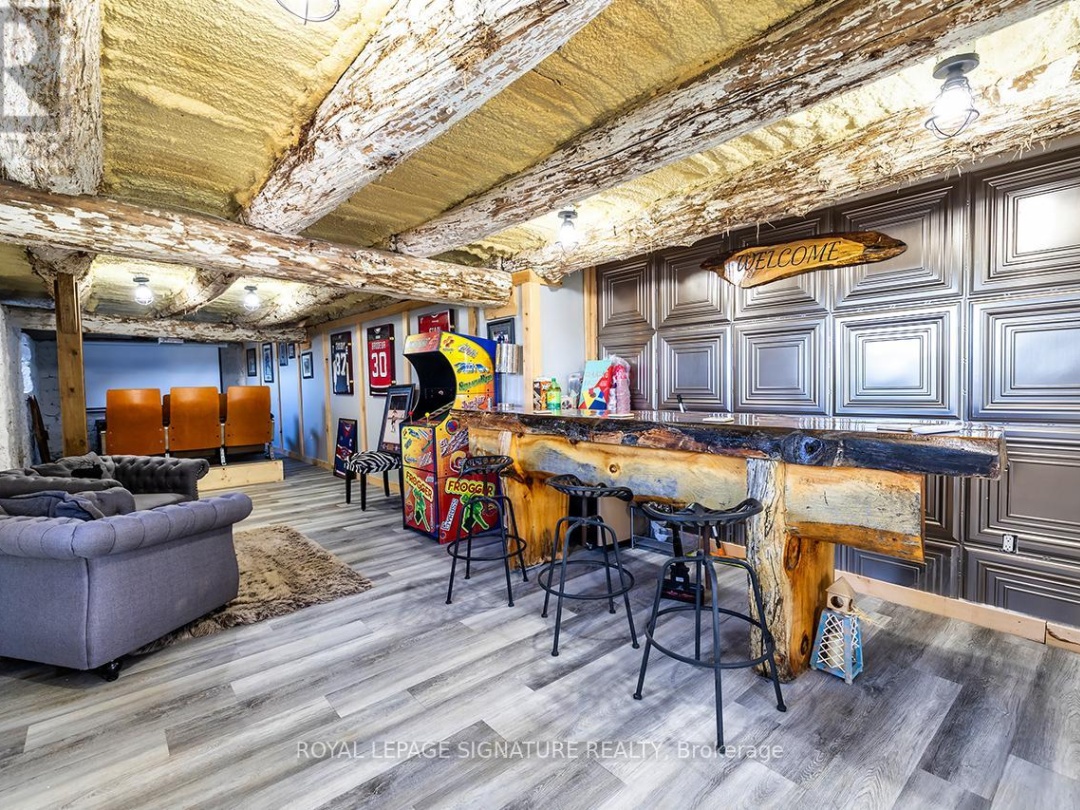 31 BLUE BAY LANE, 