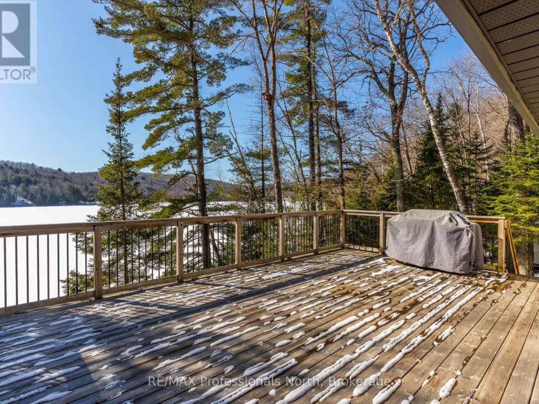 1196 Portage Road, South Portage Lake