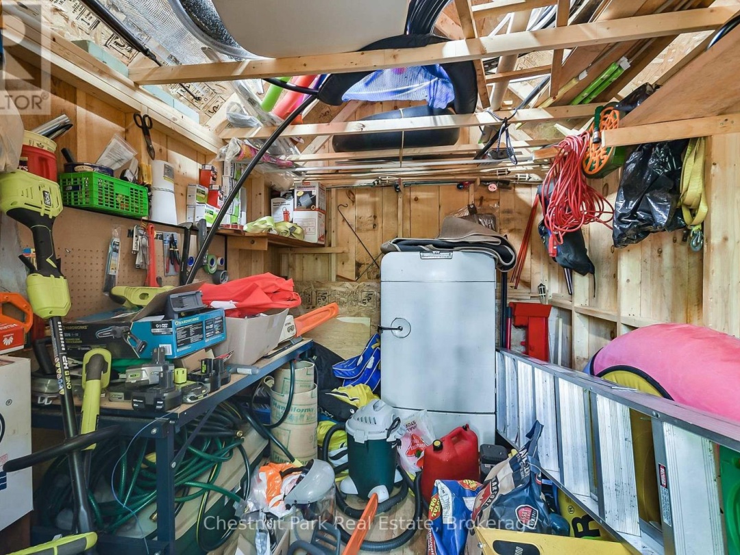 86 TAYLOR ISLAND, 