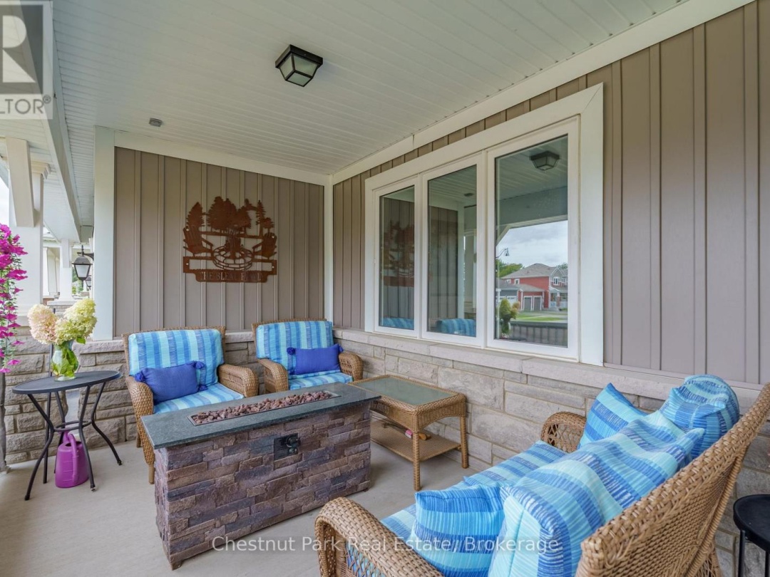 17 WINDSONG CRESCENT, 