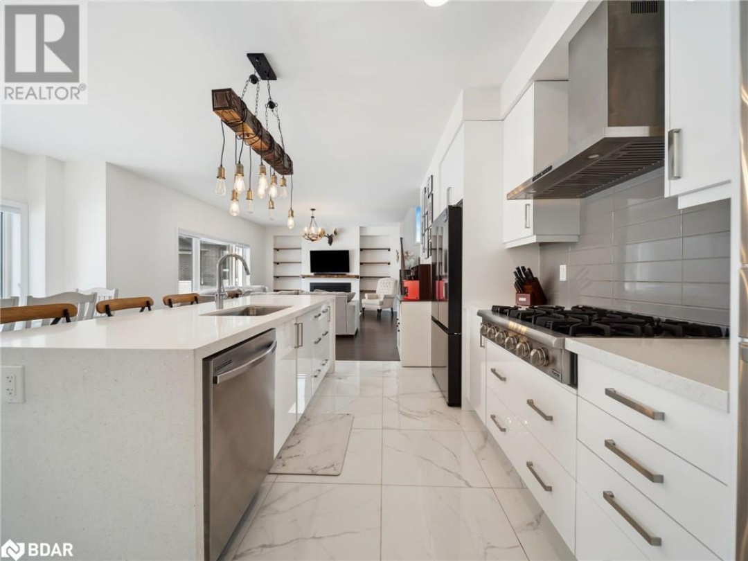 3727 Quayside Drive, Severn